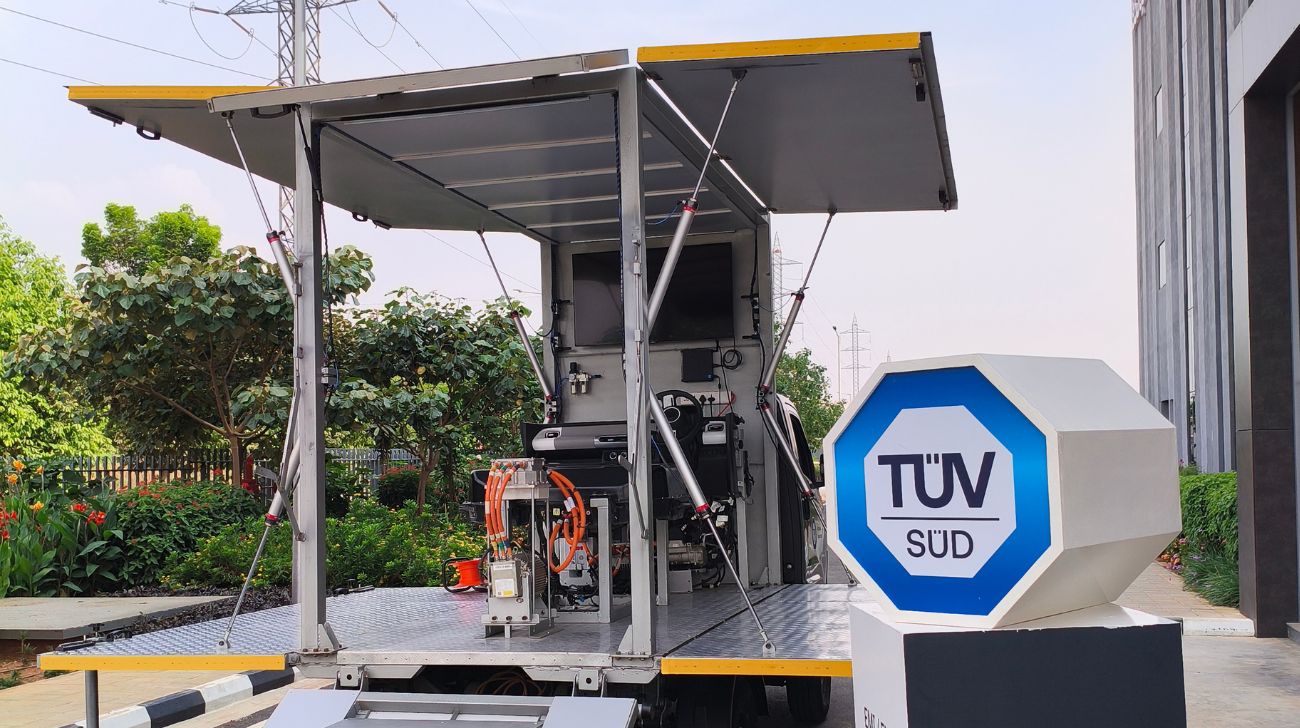 1744372737-tuv Suv Mobile E Mo